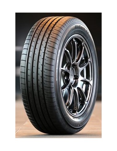 CUB. 225/50VR18 99V XL YOKOHAMA BLUEARTH-XT AE61